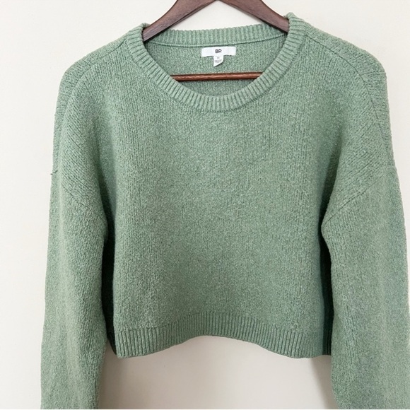 BP Pullover Long Sleeve Cropped Sweater Plush Soft Fabric Sage Green Size Medium - Picture 2 of 8